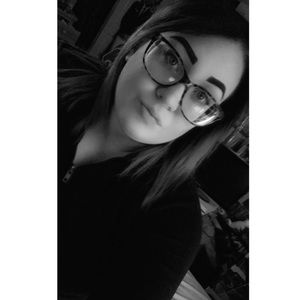 Meet your Posher, Avery